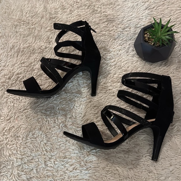 Kelly & Katie Black Heels size8.5 - Picture 4 of 15